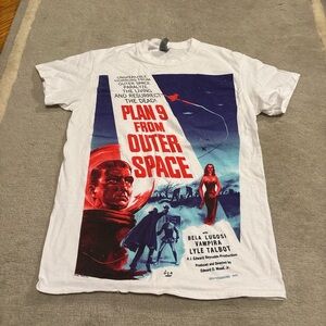 Gildan White T-Shirt with Red and Blue Graphic